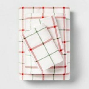 Wondershop Holiday print flannel sheet set